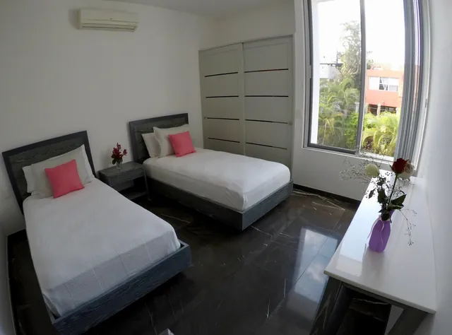 Twin bedroom